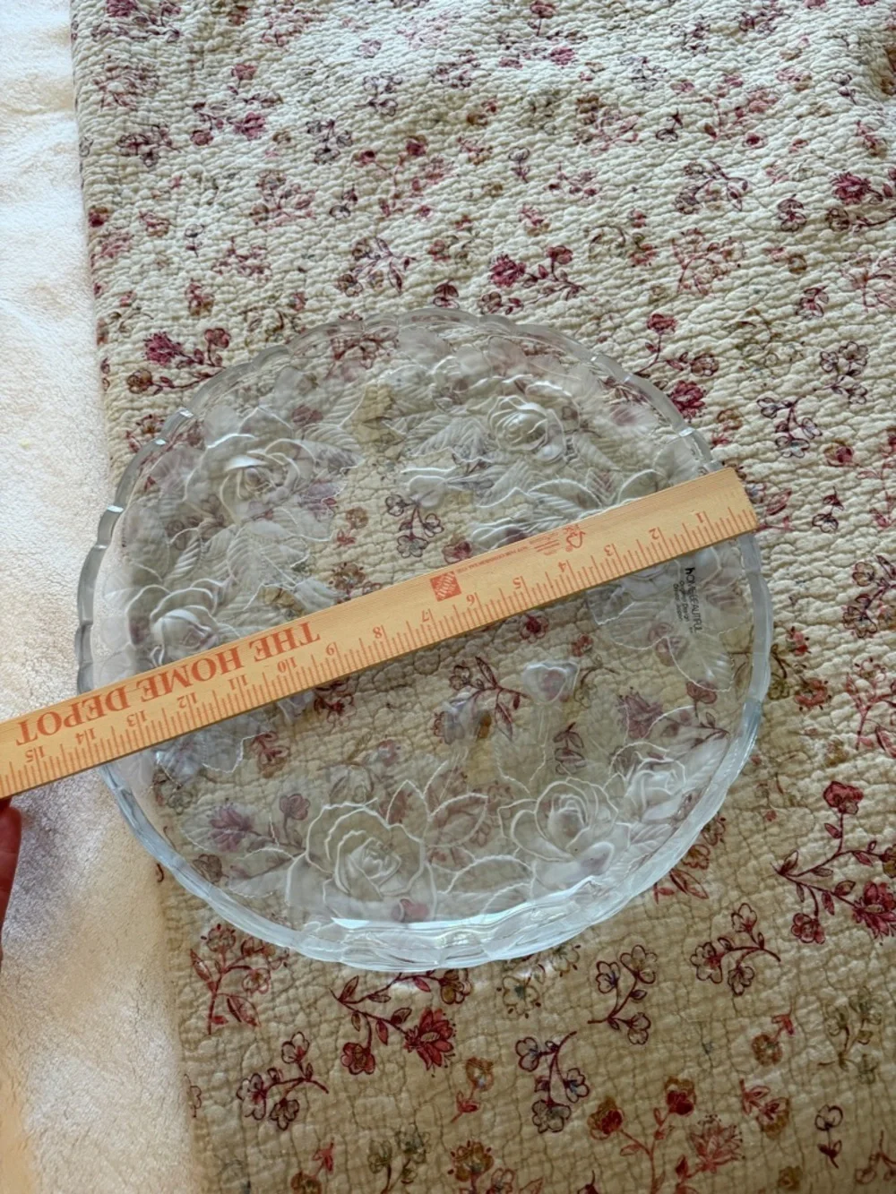HOME BEAUTIFUL Crystal Floral Platter - Clear